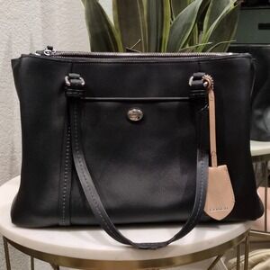 Coach Peyton Leather Jordan Double Zip Carryall Bag (F25669)